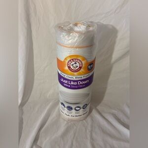 Arm & Hammer Hypoallergenic Just Like Down Ultra Sleep Pillow